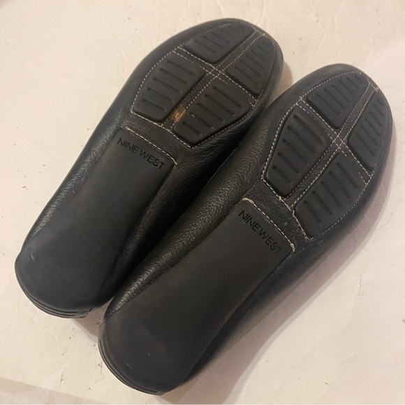 Women’s NINE WEST Sedira Black Leather Loafers Shoes Flats - Picture 7 of 7